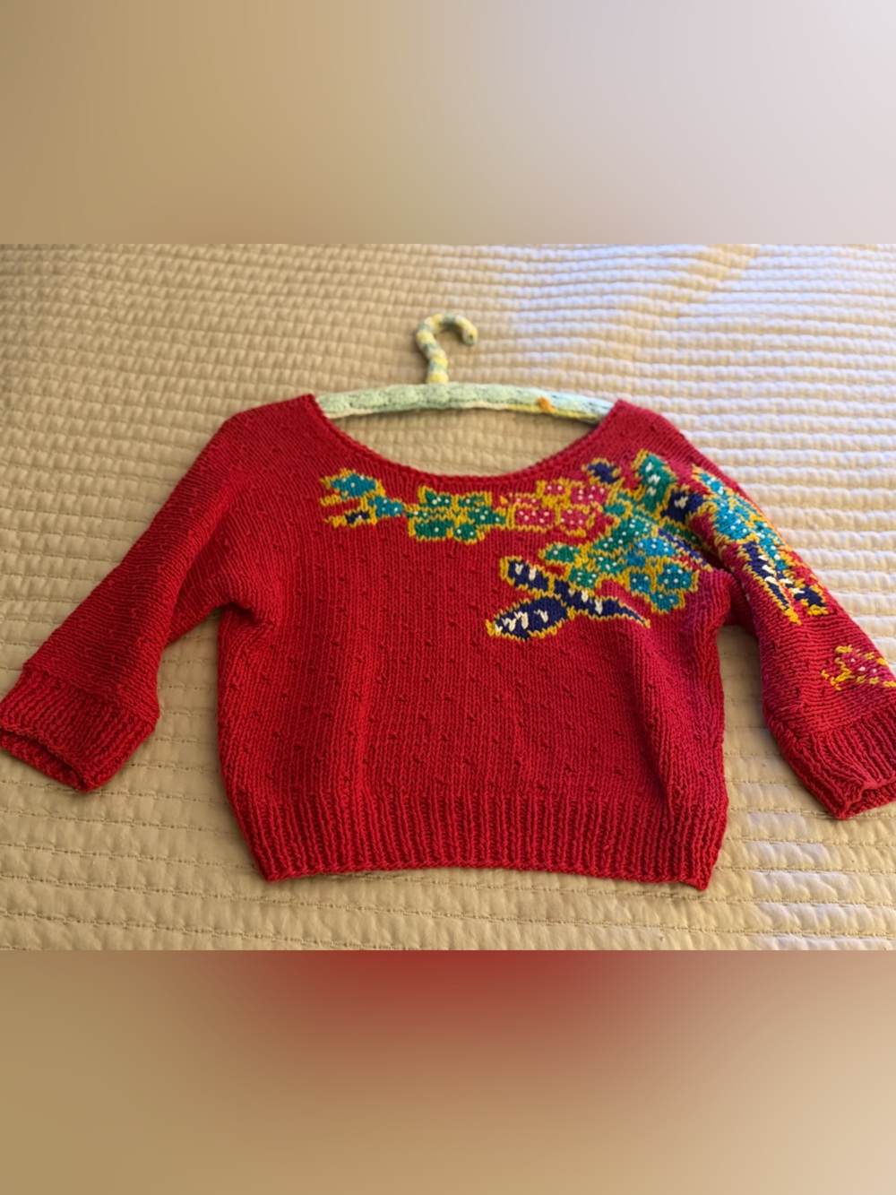Liz Claiborne Red Crewneck Sweater with Multicolor Floral Intarsia